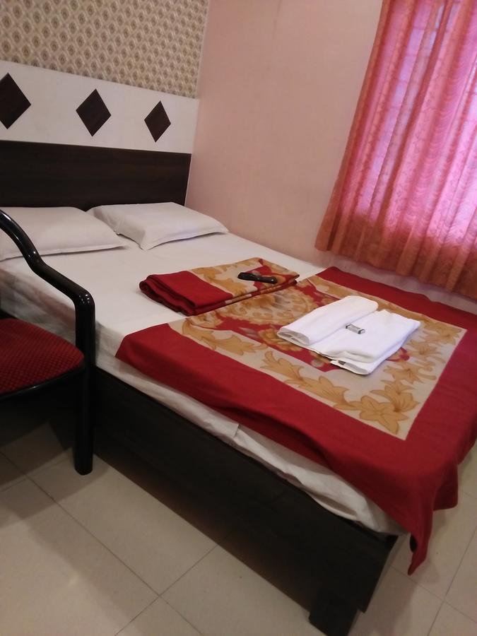 Hotel Sangeeth Lodging Maisur Dış mekan fotoğraf