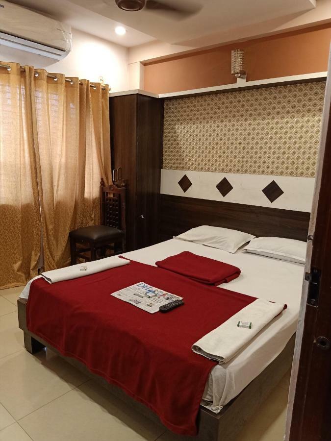 Hotel Sangeeth Lodging Maisur Dış mekan fotoğraf